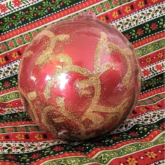 Red and Green Sphere Candles w/ Gold Scroll Glitter, Vintage Candle Decorations - Picture 5 of 10